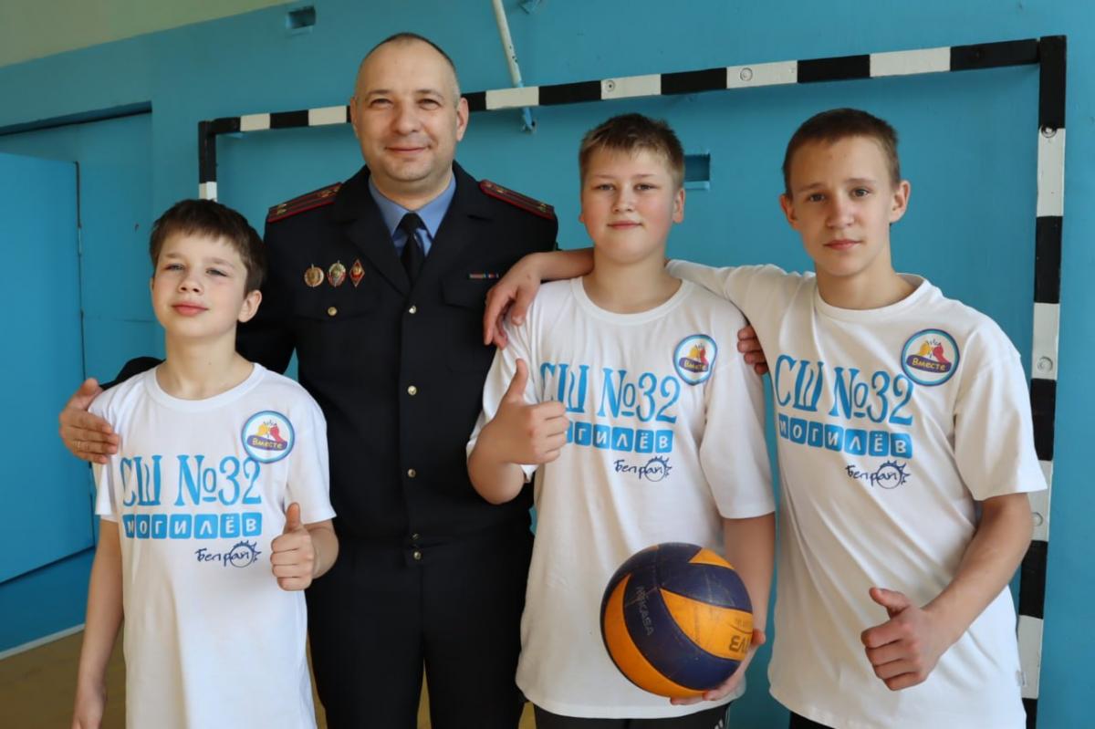 Могилевские правоохранители провели спартакиаду для школьников