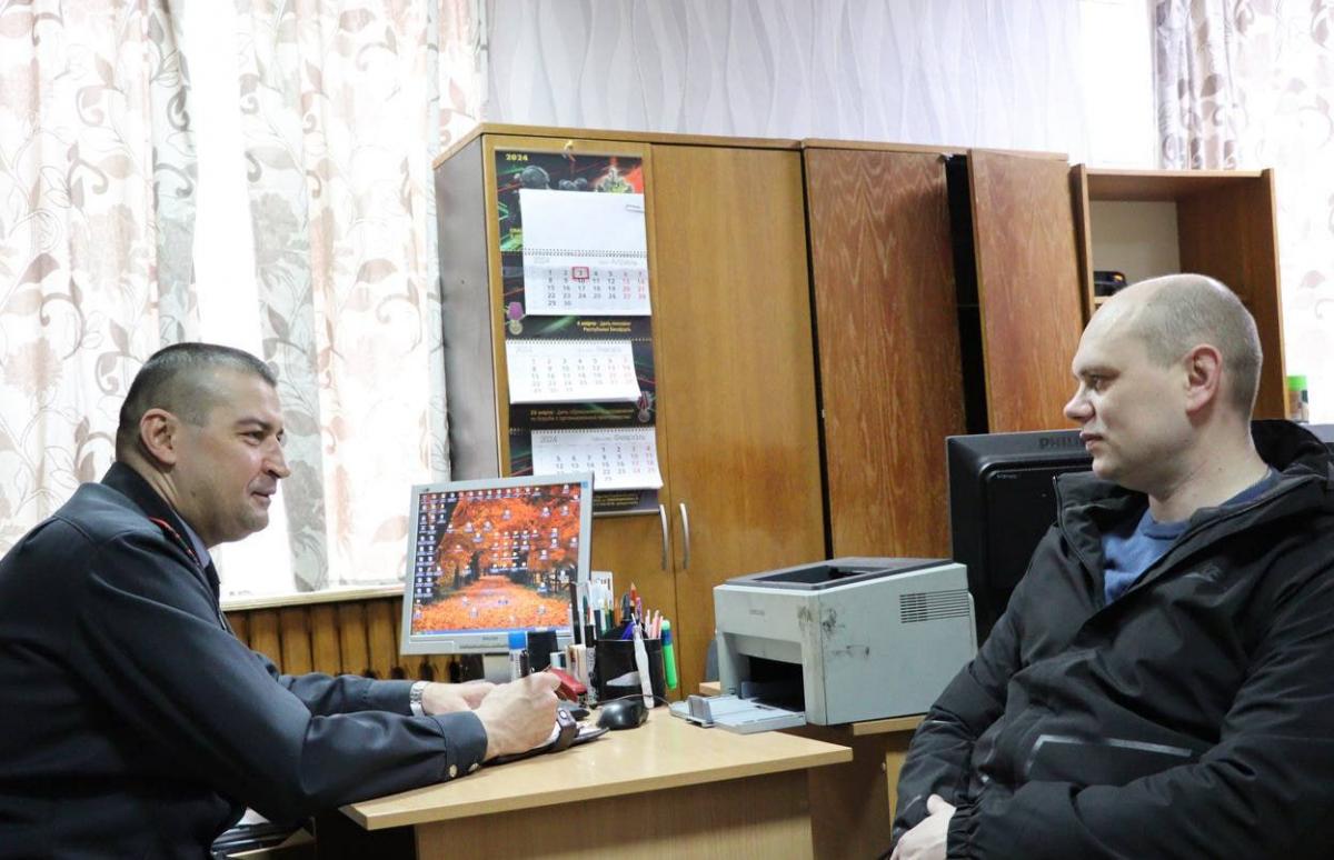 Милиционер в Бобруйске помог местному жителю урегулировать конфликт с соседом