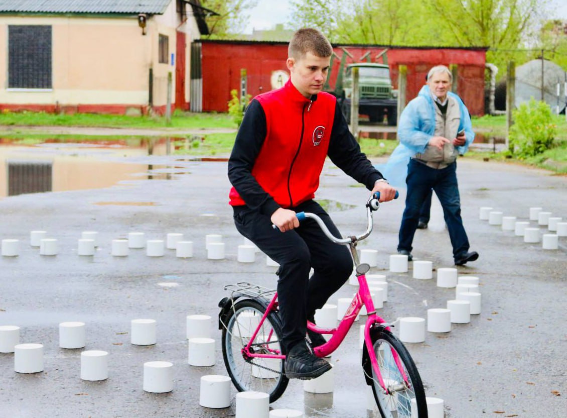 Ребята из Бобруйска стали победителями областного слета-конкурса юных инспекторов движения
