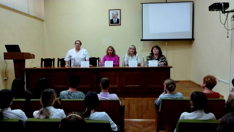 Перспективы развития обсудили молодые медики в Бобруйске