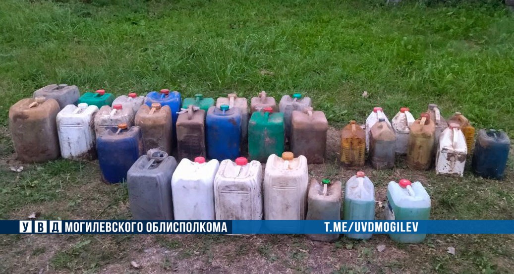 В Чаусском районе милиционерами изъято около 600 л дизтоплива