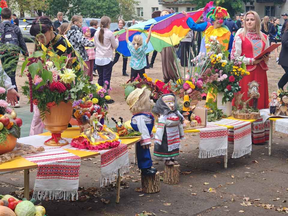 Новую детскую площадку открыли в Октябрьском районе Могилева