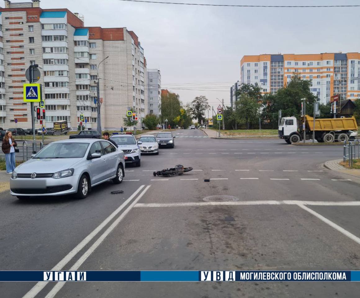 Электроскутер и авто столкнулись в Могилеве: никто не пострадал