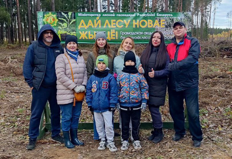 Медработники Могилевщины приняли участие в республиканской акции «Дай лесу новае жыццё!»
