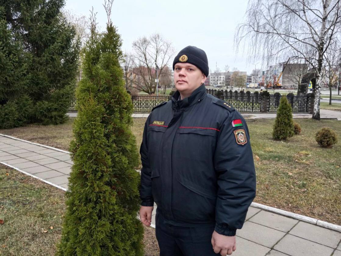 В Дрибинском районе милиционер обезвредил мужчину, напавшего на почте на людей