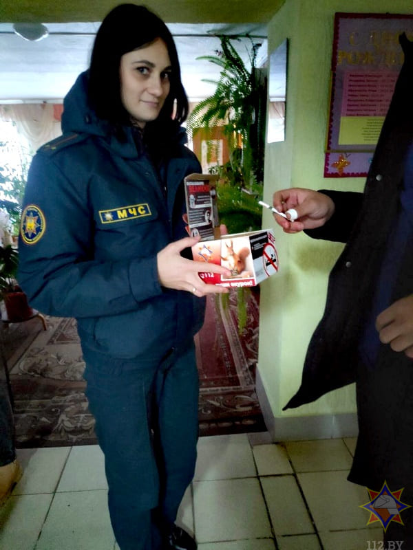 В общежитии Мстиславского строительного колледжа прошла беседа о пожарной безопасности в рамках акции "Не прожигай свою жизнь!"