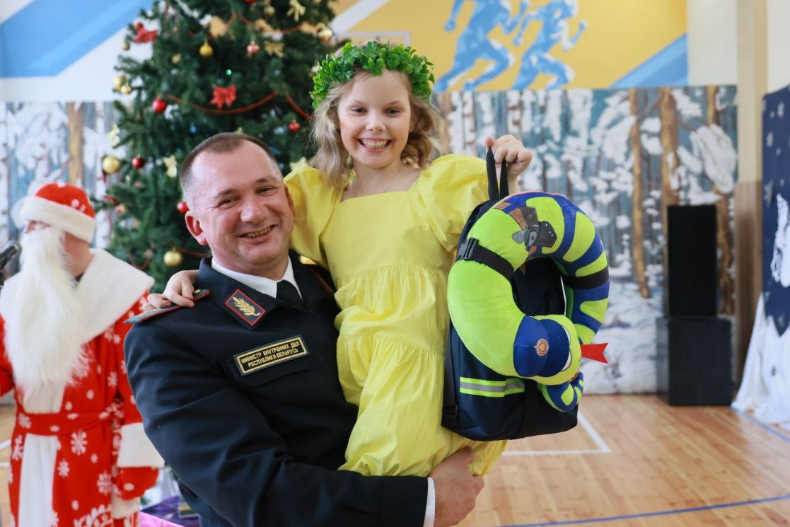 В рамках визита на Могилевщину Министр внутренних дел Иван Кубраков посетил Мстиславскую специальную школу-интернат