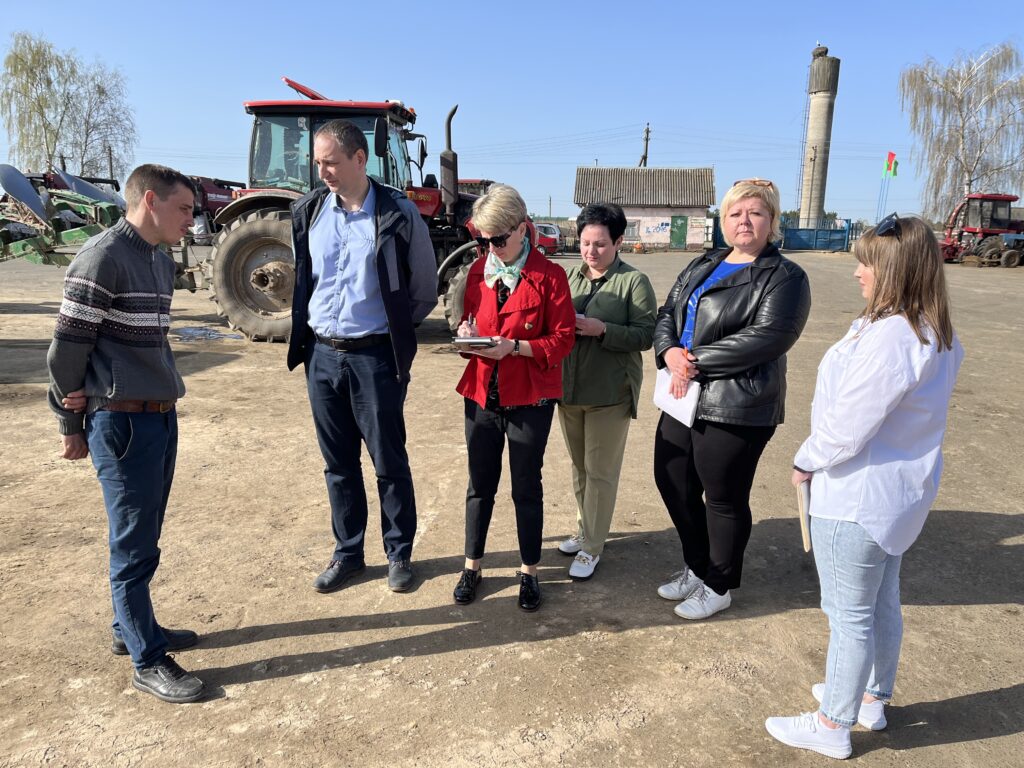 Профсоюзы изучают безопасность труда на предприятиях Чериковского района