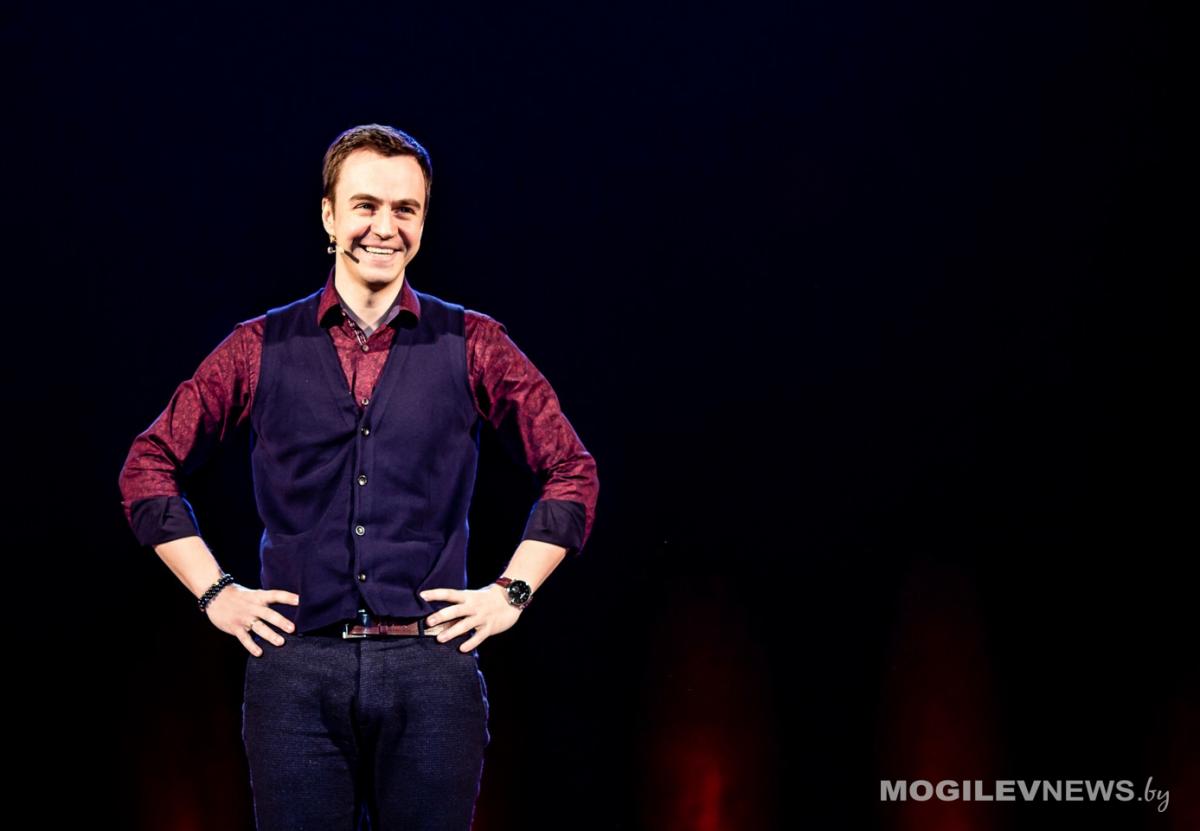 Stand Up комик телеканала ТНТ Иван Абрамов выступил в Могилеве