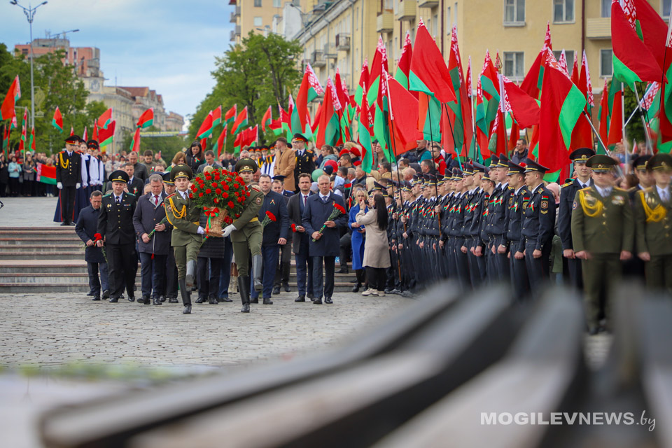 День Государственного флага, Государственного герба и Государственного гимна Республики Беларусь отпраздновали в Могилеве. Фото