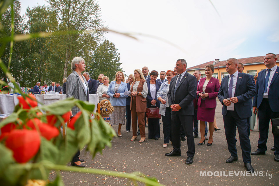Очередная сессия депутатского корпуса Могилевщины прошла в Белыничском районе. Фото