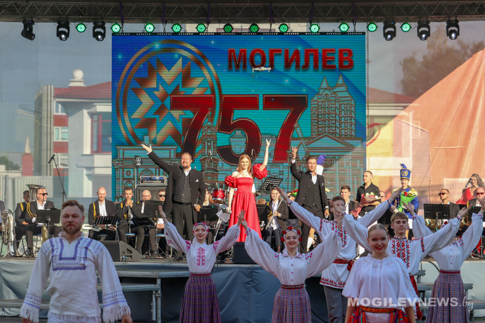 Торжественное мероприятие, посвященное 757-летию Могилева, состоялось на «Спартаке». Фото
