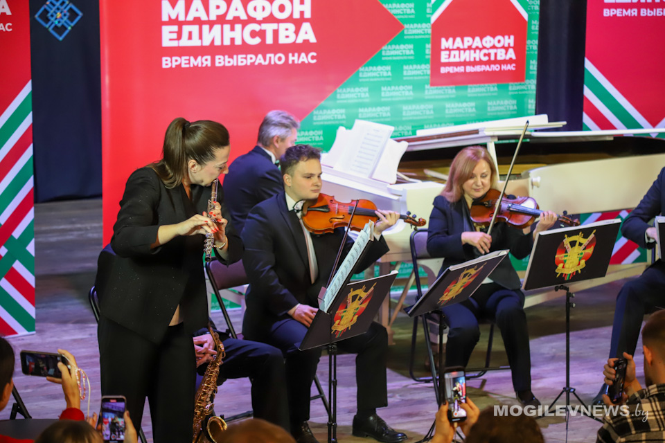Виртуозы Президентского оркестра провели мастер-класс в Могилевской детской школе искусств № 1 имени И.М. Лученка. Фото