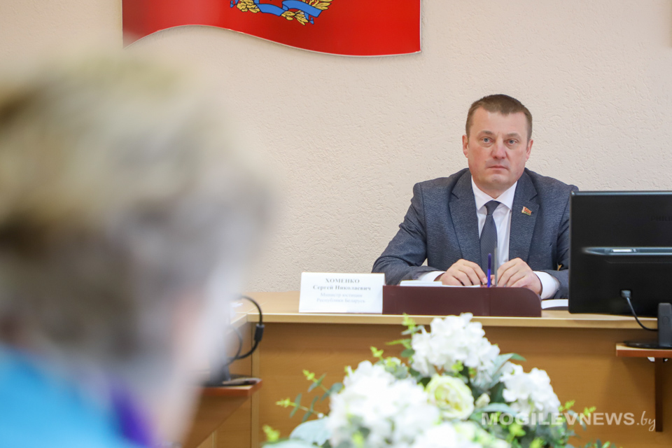 Министр юстиции Сергей Хоменко провел в Могилеве прием граждан. Фото.