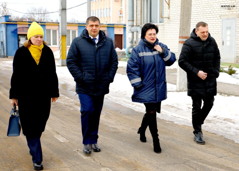 Заместитель главы Заводоуковского городского округа по экономике и инвестициям Елена Аверина посетила с рабочим визитом Климовичский район