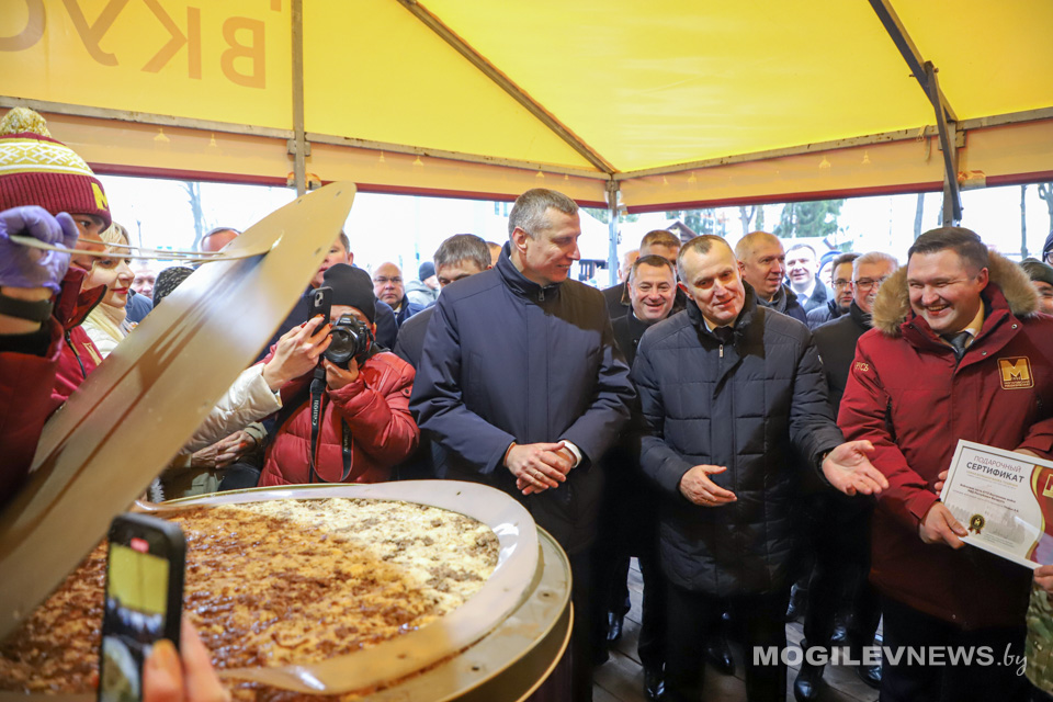 Банку тушенки весом 500 кг открыли на «Дажынках-2024». Фото