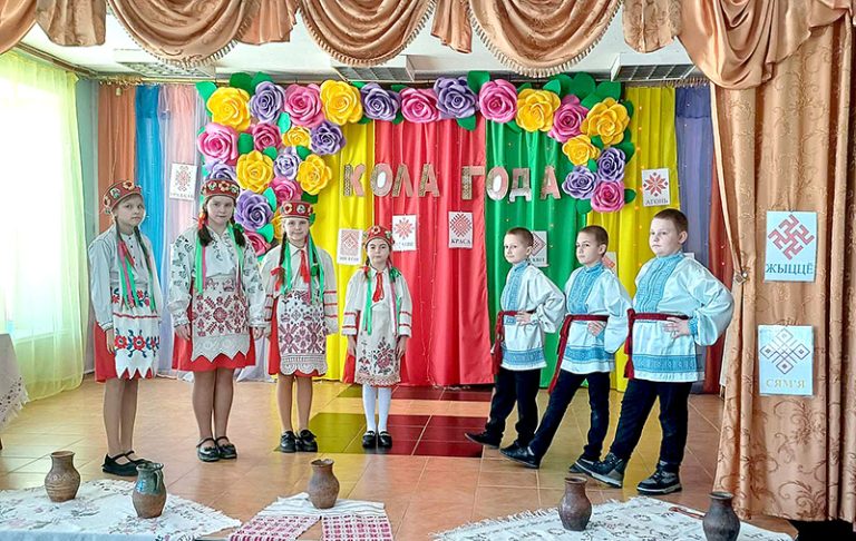 Фольклорное мероприятие «Кола года» прошло в Климовичском районе