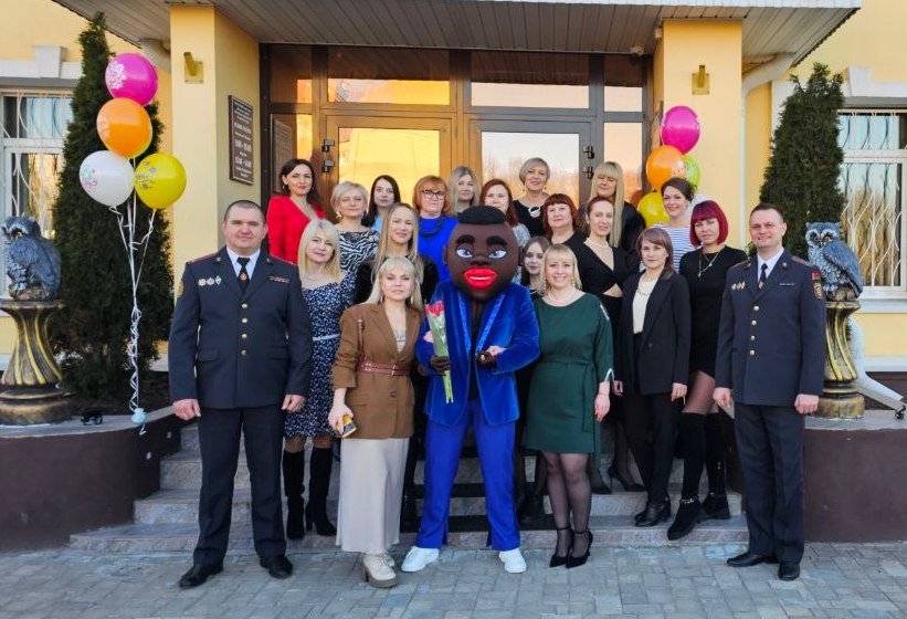 Ленинский отдел Департамента охраны чествовал женщин в преддверии 8 Марта