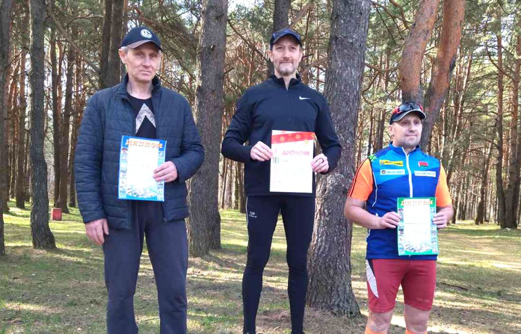 В Климовичах прошли соревнования по легкоатлетическому кроссу, посвященные 80-й годовщине освобождения Беларуси от немецко-фашистских захватчиков