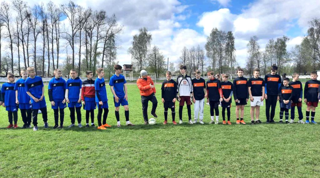 В Климовичах прошли районные соревнования по футболу