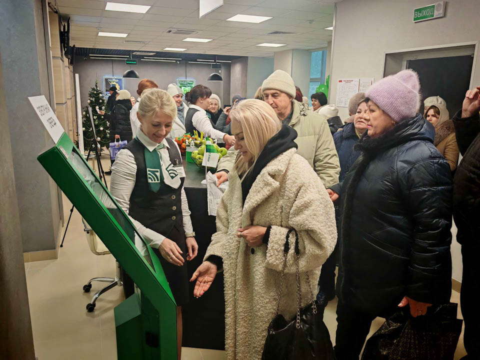 В Могилеве после реконструкции открылось историческое отделение Беларусбанка