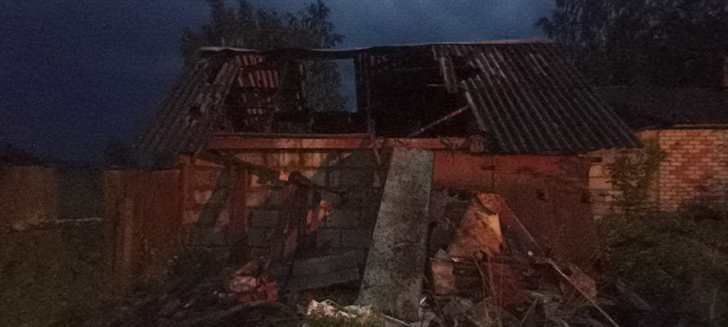 Эпицентром прохождения грозового фронта стала  деревня Хворостяны Славгородского района