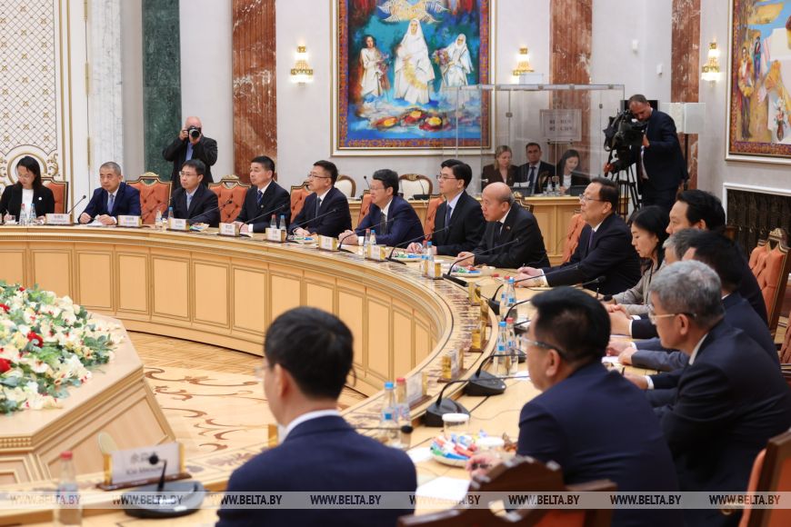 Лукашенко анонсировал значимые проекты по сотрудничеству с КНР в сферах культуры и спорта