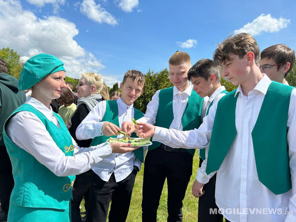 Акцию «Белая Русь – юным талантам» провели в Шклове