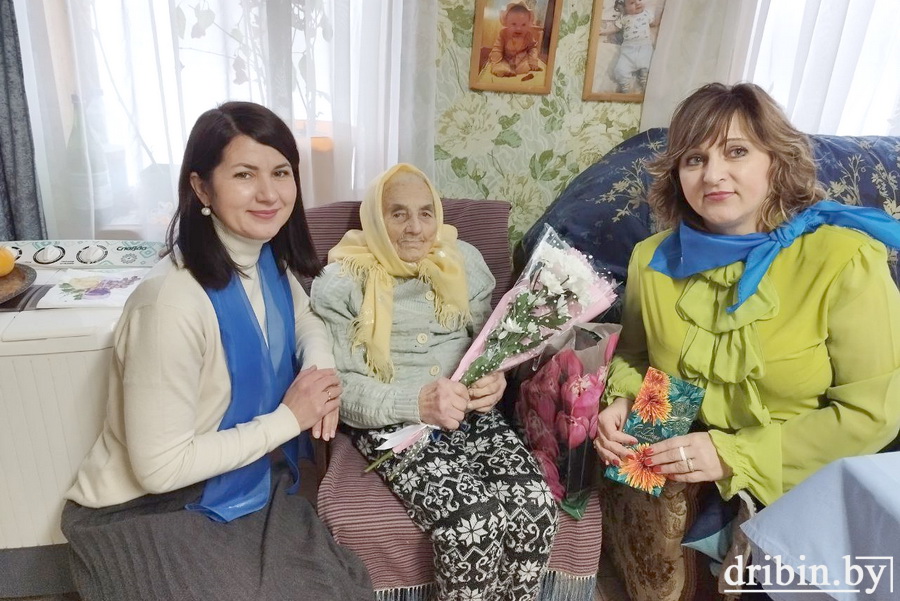 Старейшую жительницу чествовали в Дрибинском районе