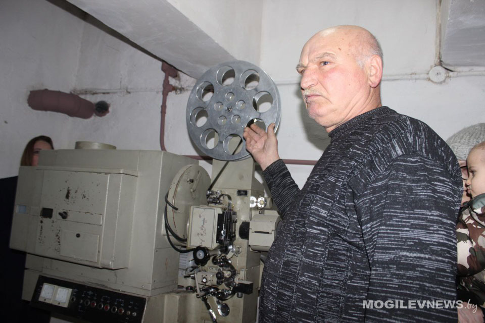 О чем узнали участники мини-тура по могилевскому кинотеатру «Родина». Фото