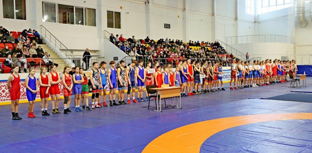 Республиканский турнир по вольной борьбе, посвященный памяти Героя Советского Союза Николая Корначёнка проходит в Шклове