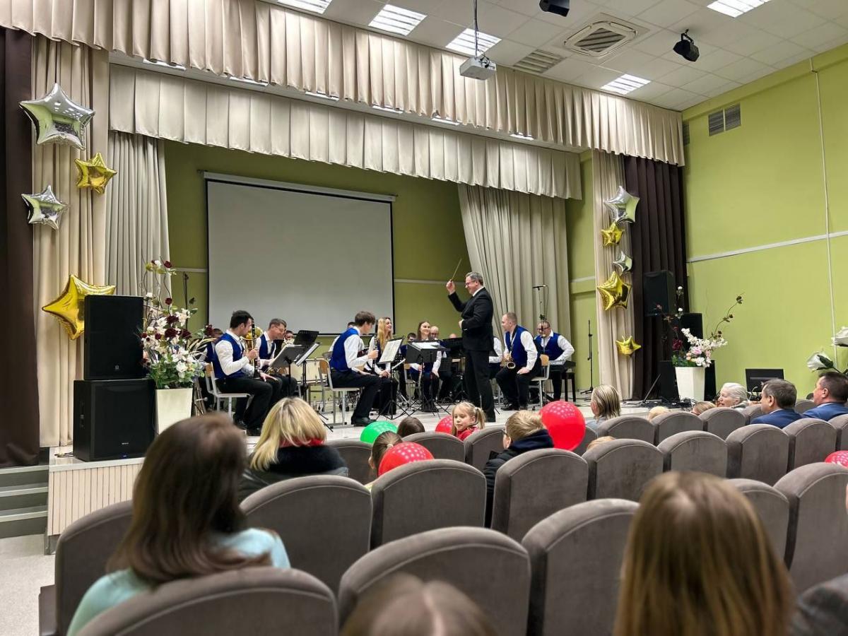 Праздничную атмосферу на участках для голосования в день выборов  создают концертные программы