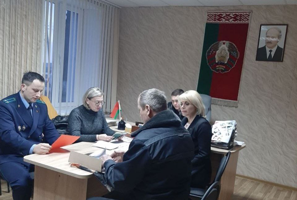 Потерянный стаж и неправильное начисление зарплаты. С какими проблемами обращались работники к профсоюзным юристам