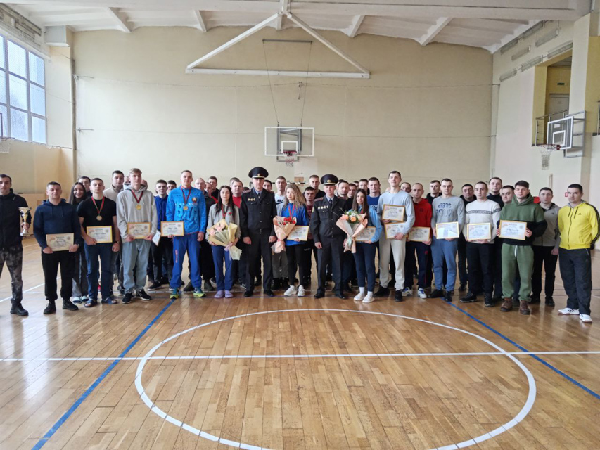 В Могилеве прошли соревнования по плаванию среди сотрудников Департамента охраны области