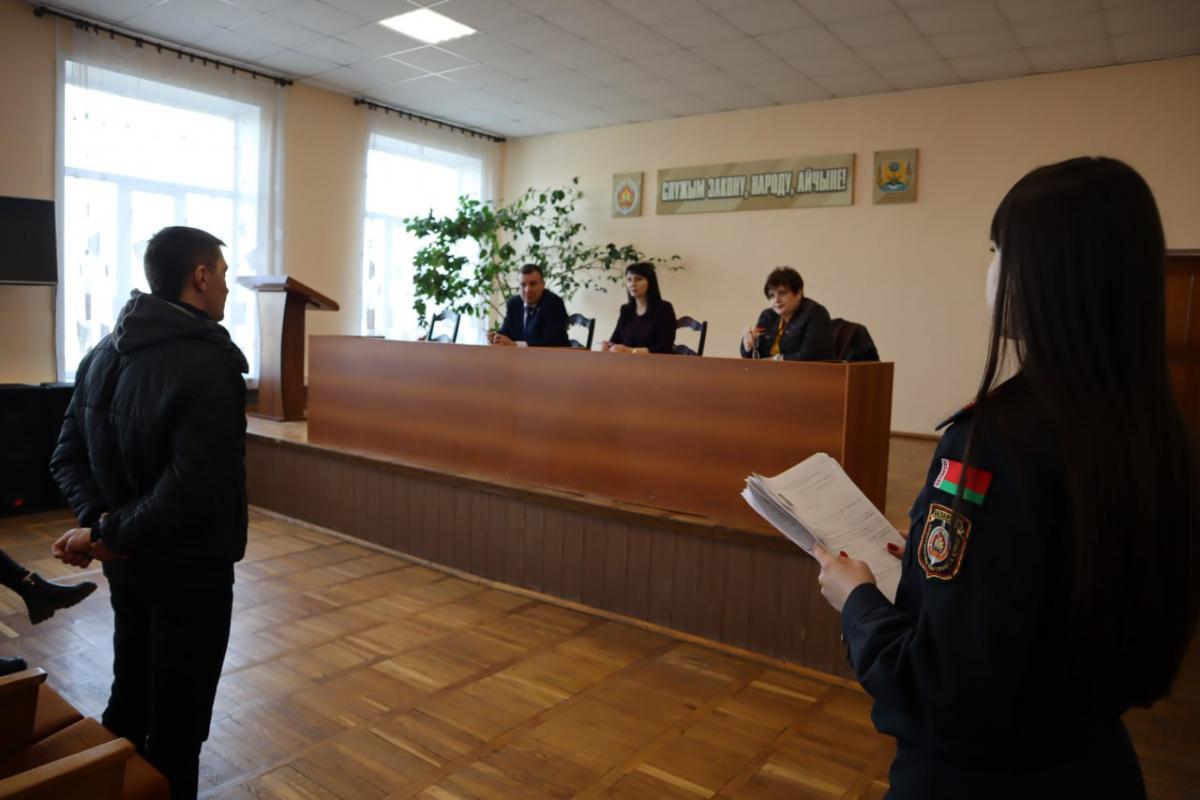 Помощь в трудоустройстве оказывают могилевские милиционеры