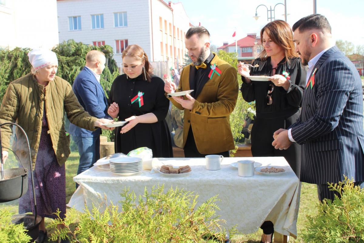 Кличев стал участником акции «Разам з мастацтвам»