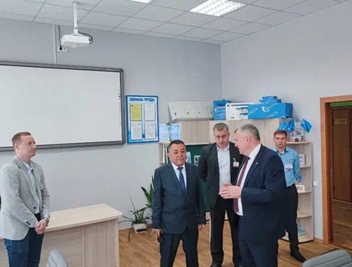 Международные делегации посетили Могилевский электротехнический колледж