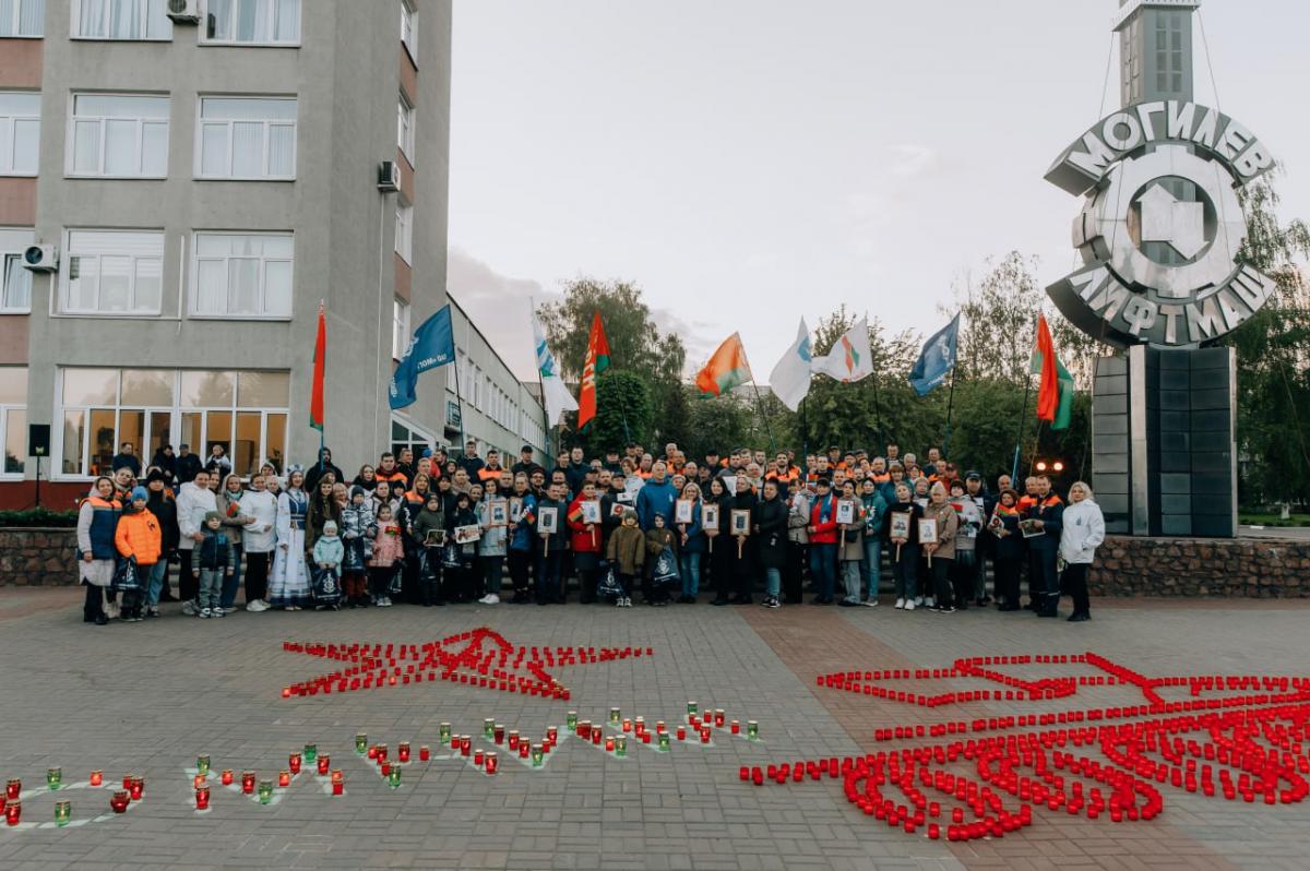 В ОАО «Могилевлифтмаш» прошла патриотическая акция «Огонь доблести и памяти: 80 ЛЕТ СВОБОДЫ»