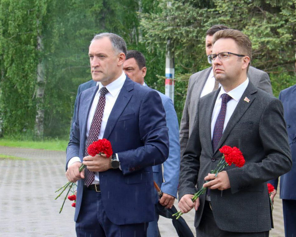 Делегация Могилевской области во главе с заместителем председателя облисполкома Р.Б.Страхаром 11 и 12 июня с рабочим визитом посещает Омскую область.