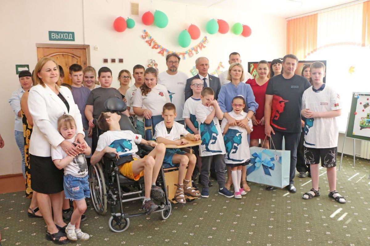 Сенатор побывал в Могилевском городском центре коррекционно-развивающего обучения и реабилитации