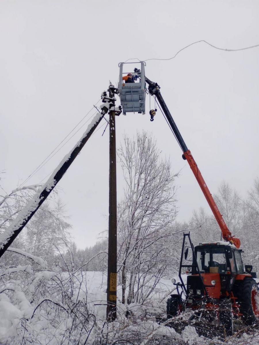 Электроснабжение в пострадавших от непогоды районах Могилевской области восстановлено