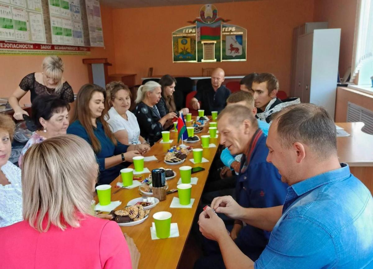 В рамках общественной инициативы «Эстафета поколений» в трудовых коллективах Могилевщины проходят мероприятия, приуроченные ко Дню пожилых людей