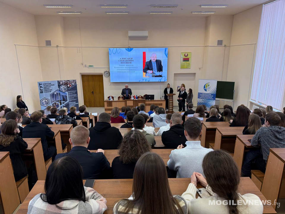 «НЕскучная НЕлекция» прошла в БГУТе. Фото