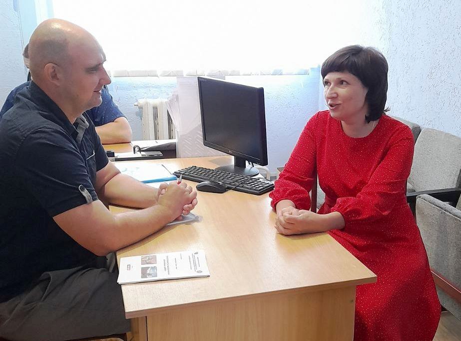 Рейдовая группа профсоюза изучила вопросы охраны труда в Кировском районе