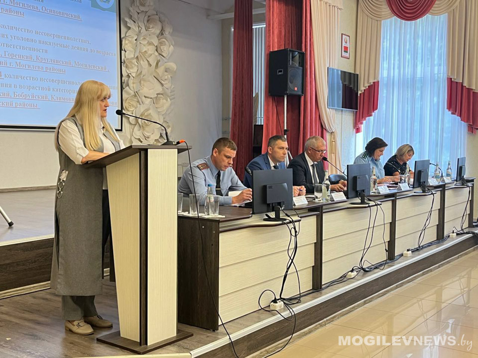 Меры профилактики подростковой преступности обсудили на внеочередном заседании КДН облисполкома.