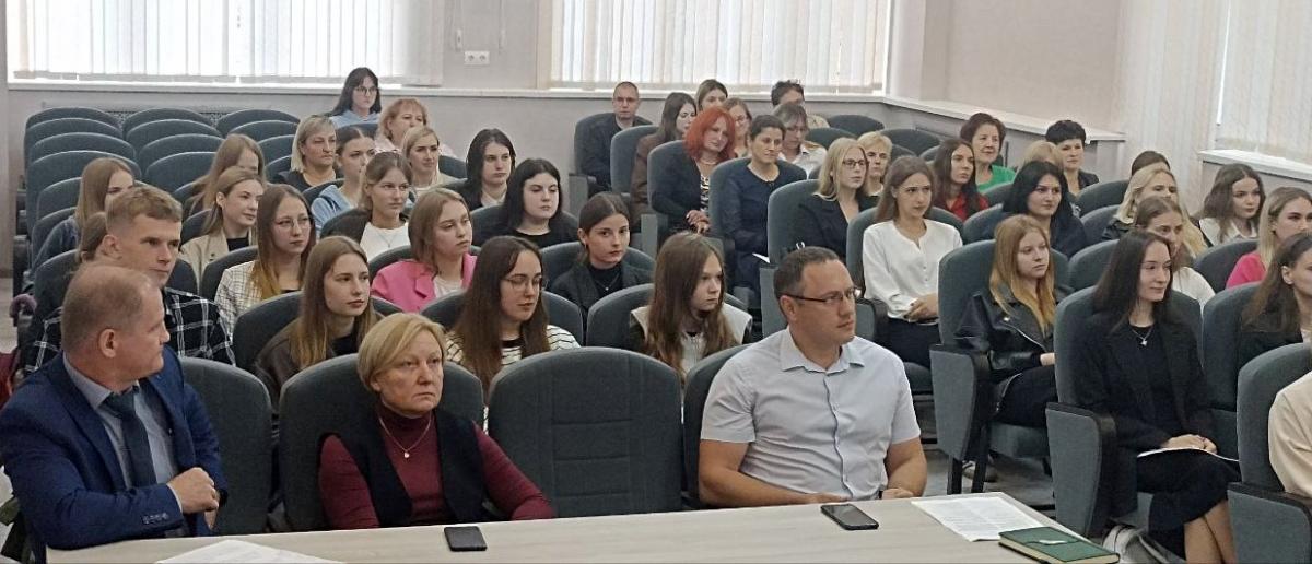 Встреча с молодыми специалистами, получившими свои первые рабочие места в городских и районных центрах гигиены и эпидемиологии, прошла в Могилевском облЦГЭиОЗ