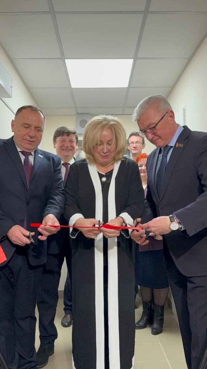 Акция «Наши дети»: в Шклове после ремонта открыли медблок в специальной школе-интернате