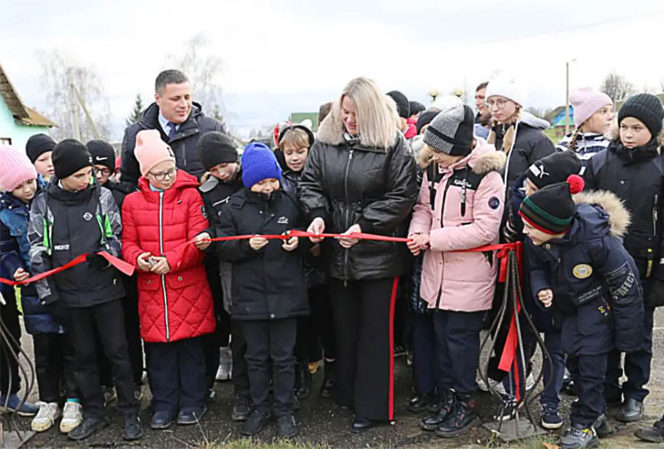 Новая детская площадка появилась в агрогородке Тетерино на Круглянщине