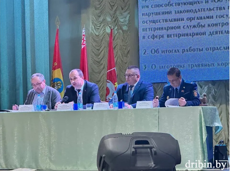 Областной семинар по заготовке травяных кормов прошел в Дрибинском районе