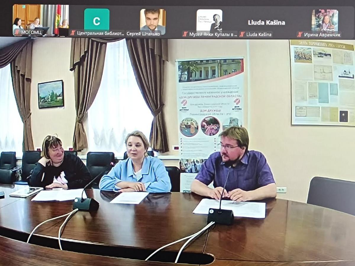 Заседание литературно-музыкальной гостиной, посвященной 142-й годовщине со дня рождения  Янки Купалы, прошло в Могилеве